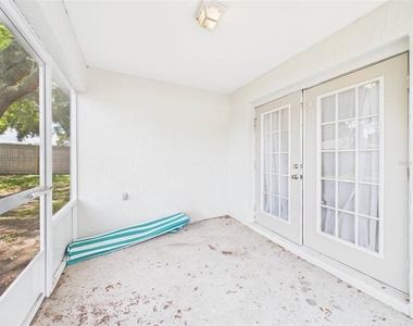 128 Eagle Point Boulevard - Photo Thumbnail 26