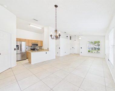 128 Eagle Point Boulevard - Photo Thumbnail 3