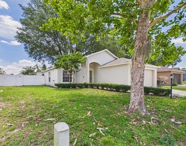 128 Eagle Point Boulevard - Photo Thumbnail 32