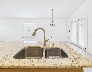 128 Eagle Point Boulevard - Photo Thumbnail 4