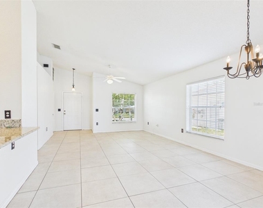 128 Eagle Point Boulevard - Photo Thumbnail 9