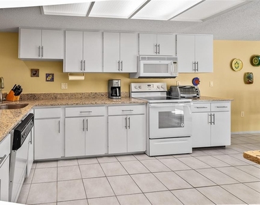 4660 La Jolla Drive - Photo Thumbnail 6