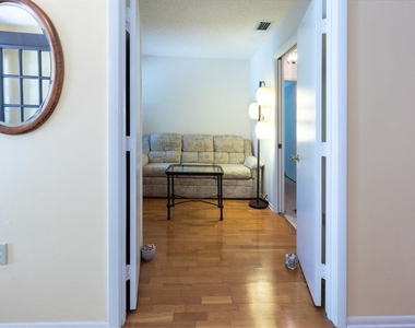 4660 La Jolla Drive - Photo Thumbnail 18