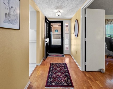 4660 La Jolla Drive - Photo Thumbnail 5