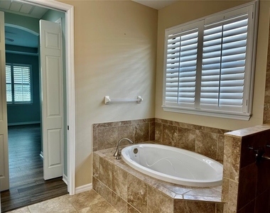 1321 Cielo Court - Photo Thumbnail 25