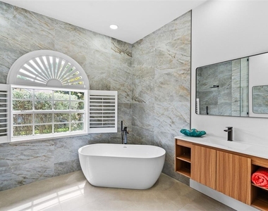 629 Sawgrass Bridge Road - Photo Thumbnail 26