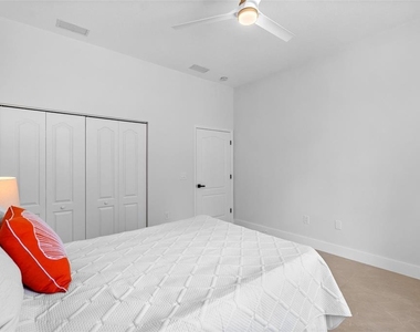 629 Sawgrass Bridge Road - Photo Thumbnail 47