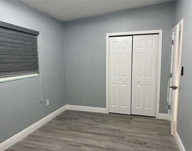 1746 8th Street - Photo Thumbnail 15