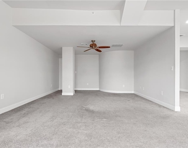 822 W Hamilton Street - Photo Thumbnail 18