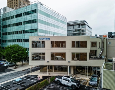 822 W Hamilton Street - Photo Thumbnail 35