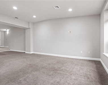 822 W Hamilton Street - Photo Thumbnail 24
