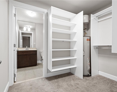 822 W Hamilton Street - Photo Thumbnail 27