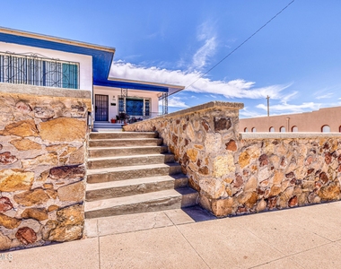 1300 Randolph Drive - Photo Thumbnail 3