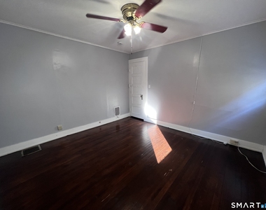 564 Midland Street - Photo Thumbnail 15