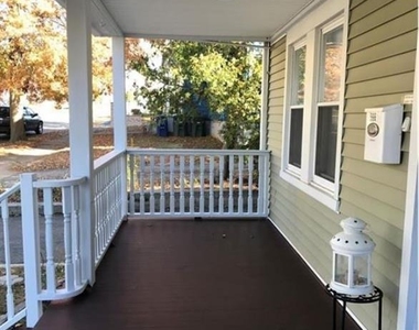 564 Midland Street - Photo Thumbnail 4