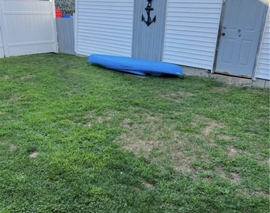 48 Lawrence Avenue - Photo Thumbnail 10
