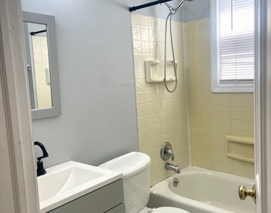 155 William Street - Photo Thumbnail 11
