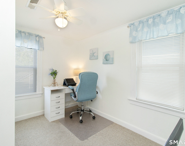 37 Lawrence Avenue - Photo Thumbnail 26