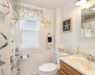 37 Lawrence Avenue - Photo Thumbnail 28