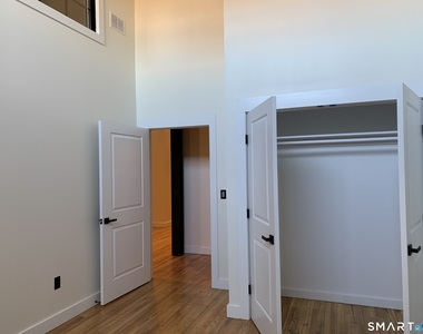 222 Main Street - Photo Thumbnail 4
