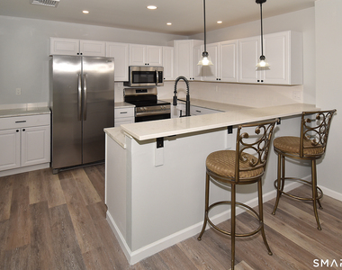 265 B Lincoln Street - Photo Thumbnail 1