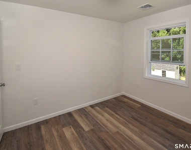 265 B Lincoln Street - Photo Thumbnail 14