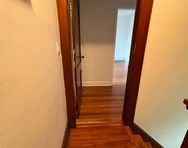 417 Willow Street - Photo Thumbnail 12