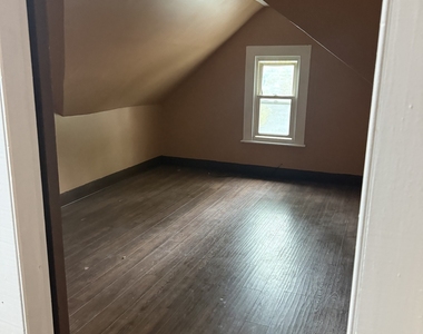 510-512 Prospect Street - Photo Thumbnail 4