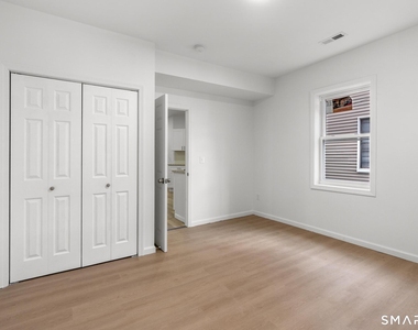 16 Arch Street - Photo Thumbnail 8