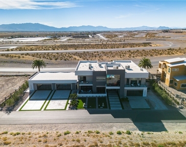 3266 S Spring Mountain Boulevard - Photo Thumbnail 52