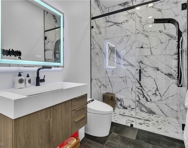 3266 S Spring Mountain Boulevard - Photo Thumbnail 34