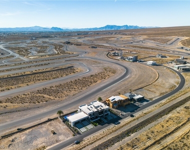 3266 S Spring Mountain Boulevard - Photo Thumbnail 56