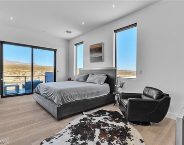 3266 S Spring Mountain Boulevard - Photo Thumbnail 35