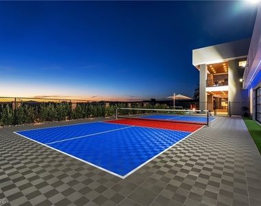 3266 S Spring Mountain Boulevard - Photo Thumbnail 5