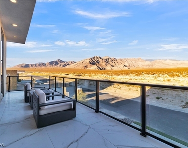 3266 S Spring Mountain Boulevard - Photo Thumbnail 37