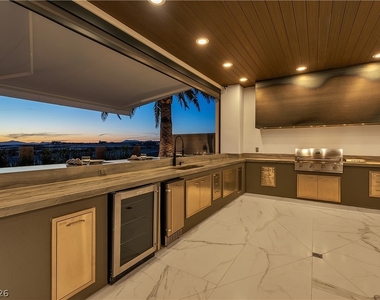 3266 S Spring Mountain Boulevard - Photo Thumbnail 49