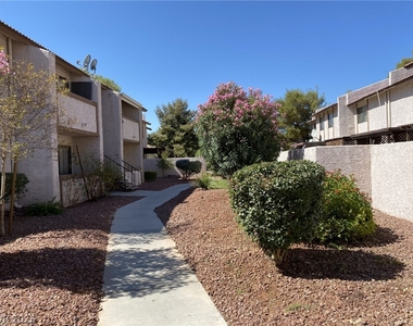 5243 Corinne Court - Photo Thumbnail 2