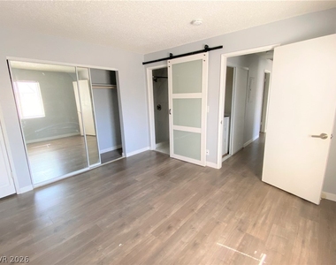 5243 Corinne Court - Photo Thumbnail 15