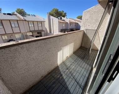 5243 Corinne Court - Photo Thumbnail 17