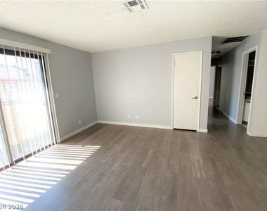5243 Corinne Court - Photo Thumbnail 5
