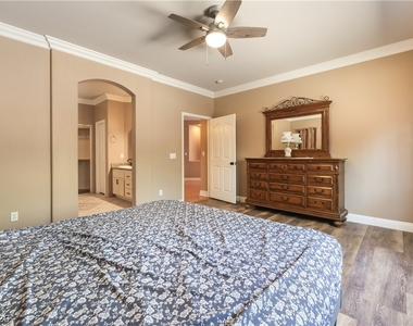 5910 Terra Grande Avenue - Photo Thumbnail 22