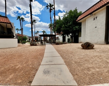 1405 Vegas Valley Drive - Photo Thumbnail 22