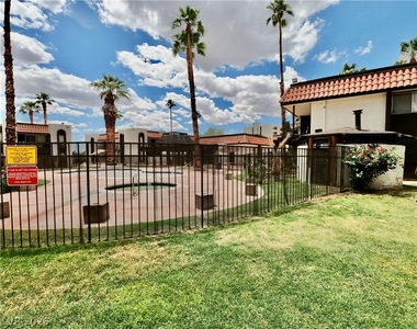 1405 Vegas Valley Drive - Photo Thumbnail 24