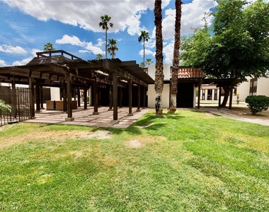 1405 Vegas Valley Drive - Photo Thumbnail 35