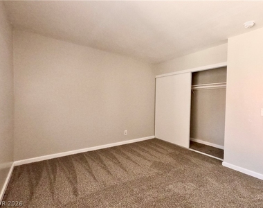 1405 Vegas Valley Drive - Photo Thumbnail 7