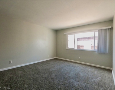 1405 Vegas Valley Drive - Photo Thumbnail 13