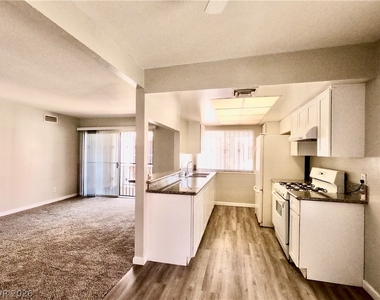 1405 Vegas Valley Drive - Photo Thumbnail 4