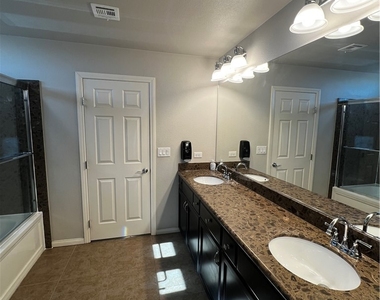 5784 Brimstone Hill Avenue - Photo Thumbnail 5