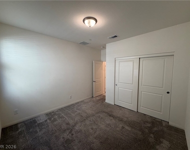 2562 Ofanto Street - Photo Thumbnail 21