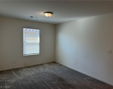 2562 Ofanto Street - Photo Thumbnail 17